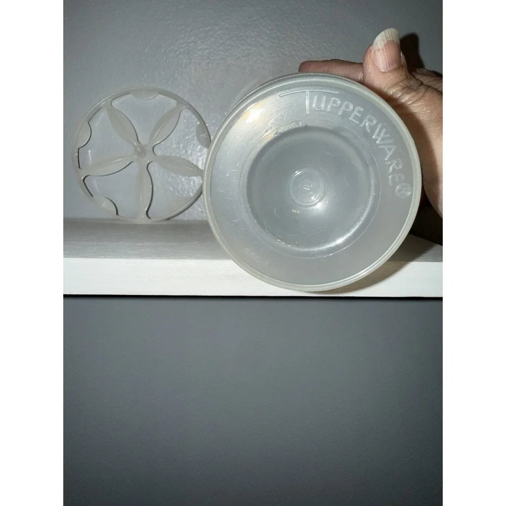 Vintage Tupperware Sheer Harvest Gold Lid #844 Quick Shake Shaker Mixer, 2 Cups